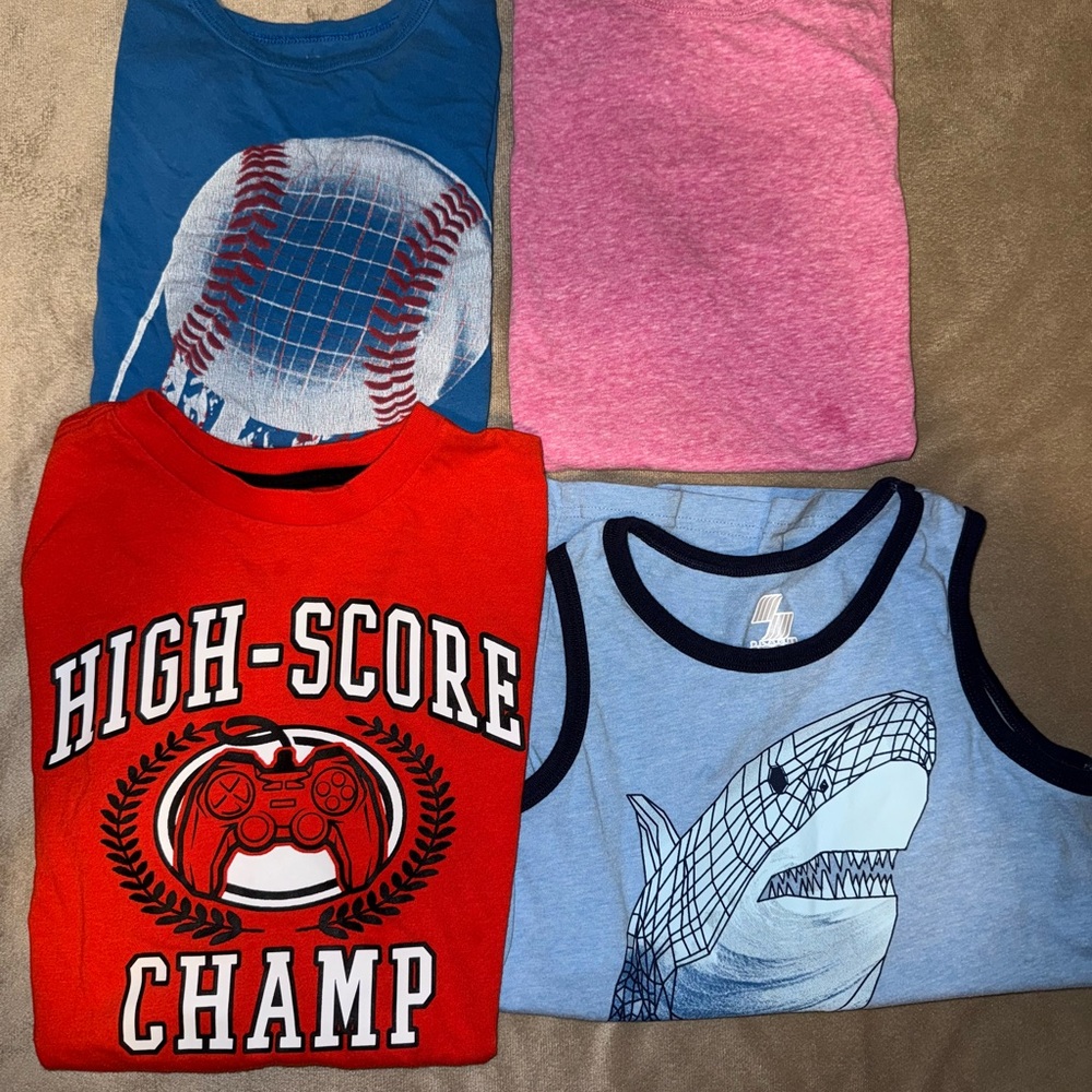 Lot of 4 T-shirts